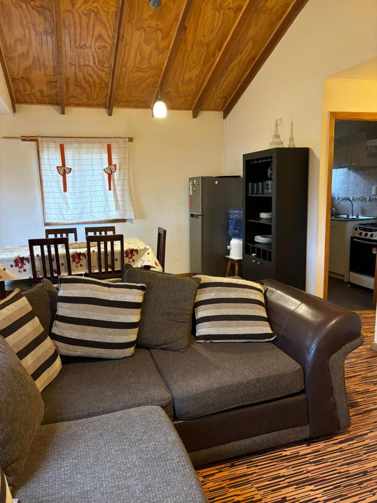 פואנטה ארנס Cabanas Montes De La Patagonia מראה חיצוני תמונה